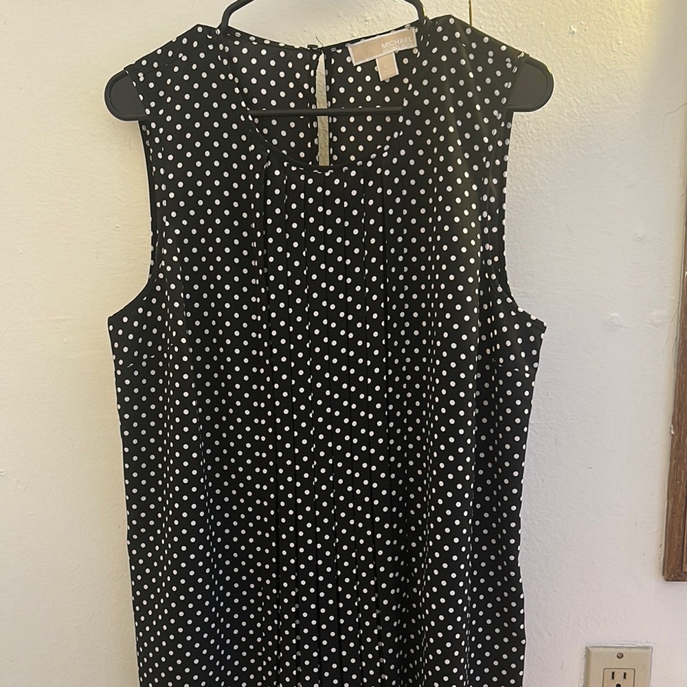 Michael Kors Black and White Blouse with Elegant Style